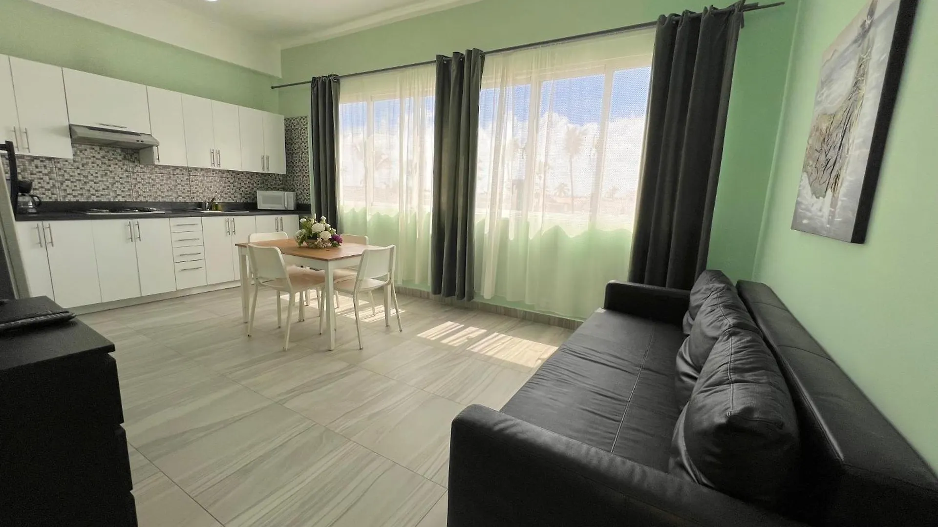 Olas Del Caribe - Vacation Suites With Rooftop Pool - Playa Los Corales Punta Cana Aparthotel