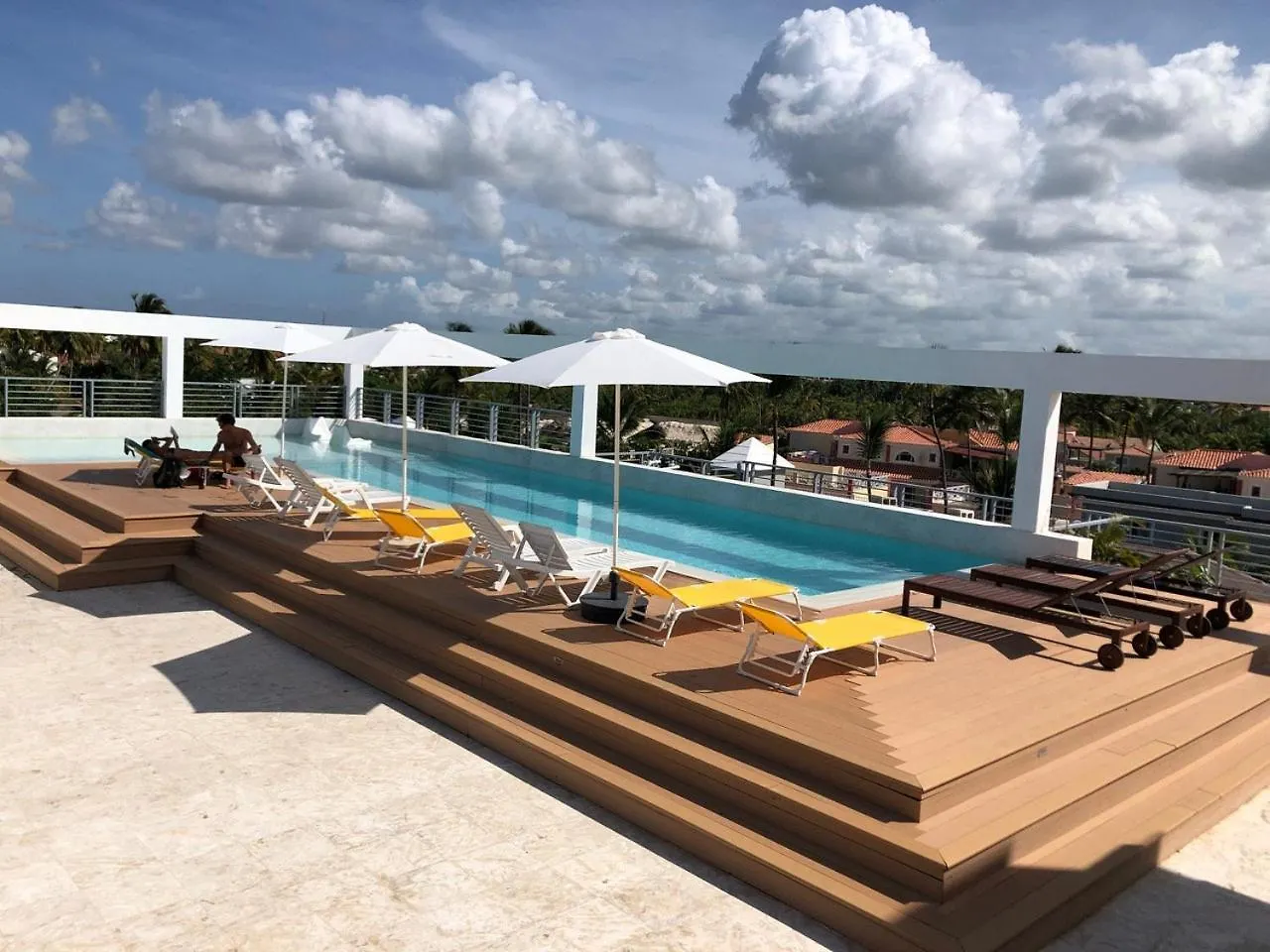 بونتا كانا Olas Del Caribe - Vacation Suites With Rooftop Pool - Playa Los Corales شقة فندقية